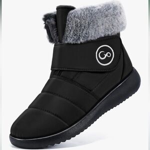 Elegant Black Winter Boots with Gray Faux Fur